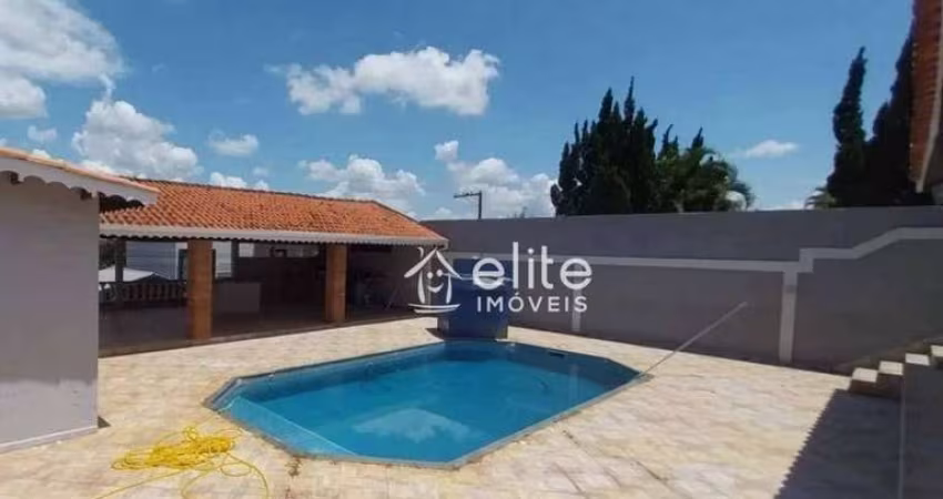 Casa com 3 dormitórios para alugar, 305 m² por R$ 5.800/mês - Jardim Shangri-Lá - Atibaia/SP