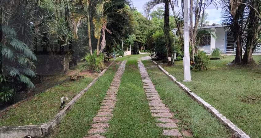 Chácara para Venda em Jundiaí, Chácara das Videiras, 4 dormitórios, 1 suíte, 3 banheiros, 2 vagas