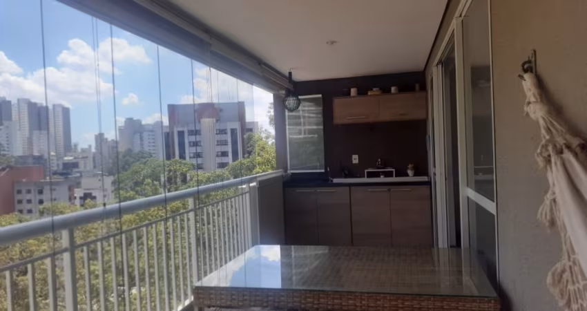 Lindo apartamento à venda no Condomínio Fine Panamby.