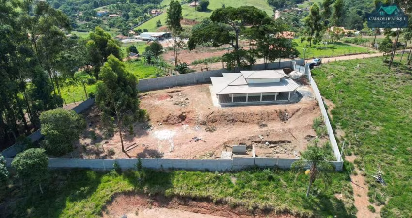 Chácara à Venda com 2100 m²