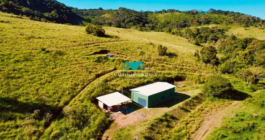 Terreno à Venda com 21.015 m²