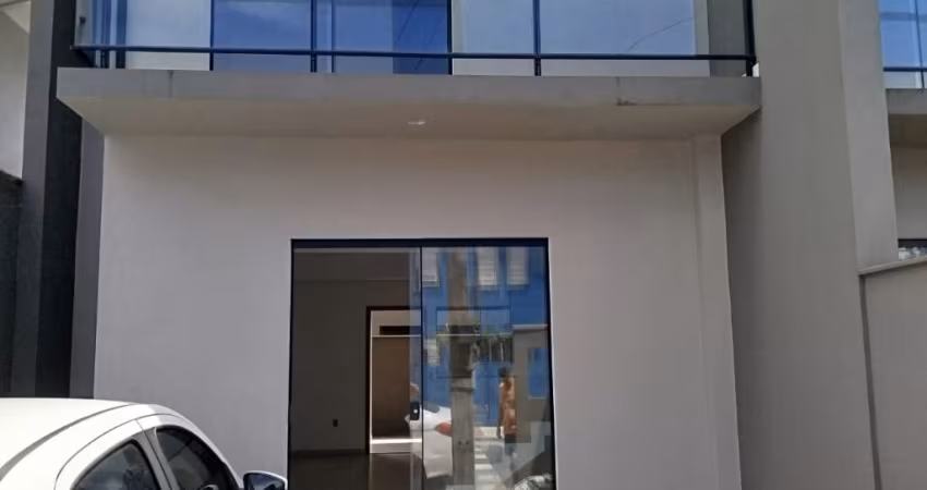 excelente geminado com uma suite e dois dormitorio proximo a varios comercio no boa vista