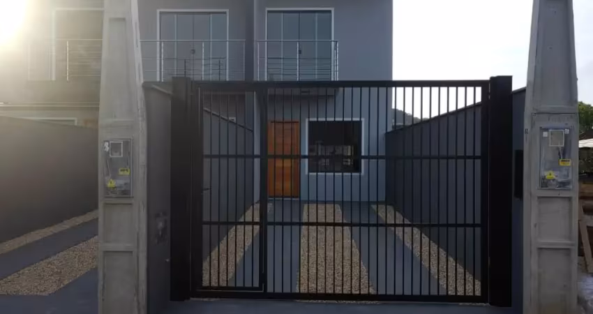 Casa com 3 quartos à venda na Rua Holanda, Boa Vista, Joinville