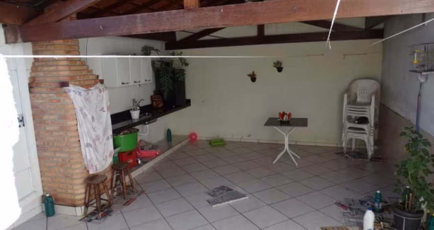 Casa 120m2,  3 Quartos com 2 Vagas - Vila Oliveira - Mogi das Cruzes