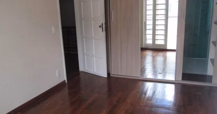 Vila Nova Mauá - Mauá - Casa com 100m com 3 quarto sendo 1 suite, 2 vagas