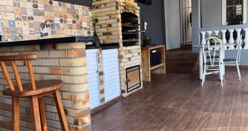 Casa com 3 Quartos e 2 banheiro à Venda, 134m²Barueri, São Paulo