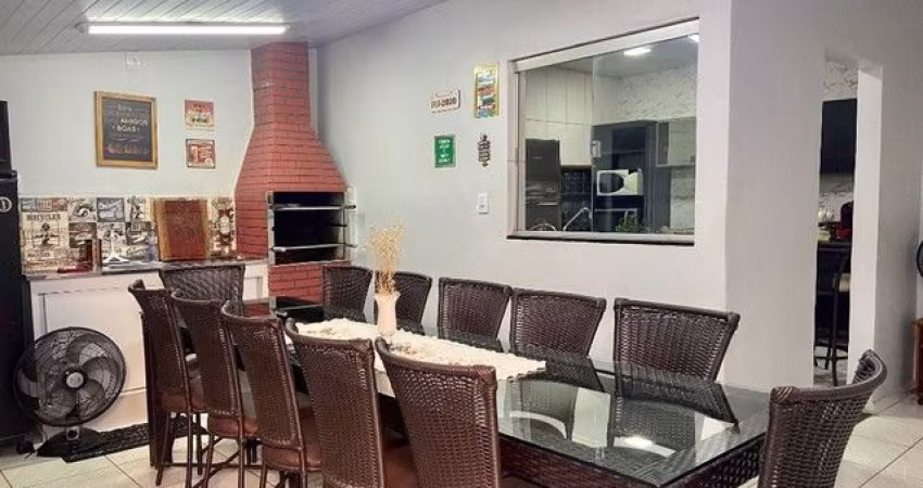 Casa com 3 Quartos e 2 banheiro à Venda, 139m²Itapecerica da Serra, São Paulo