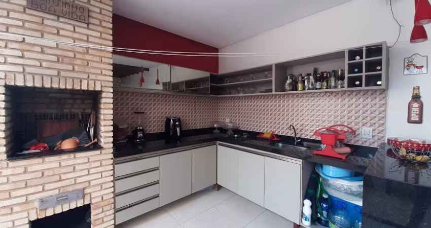 Pinheiros - São Paulo - Casa 100m 3 quarto suite churrasqueira 3 vagas