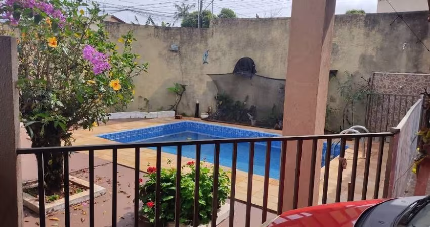 Casa com 3 quartos sendo 1 suite , 2 vagas - Jardim Brasil - Jundiai