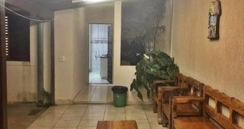 Casa com 3 Quartos e 2 banheiro à Venda, 135m²Santana de Parnaíba, São Paulo