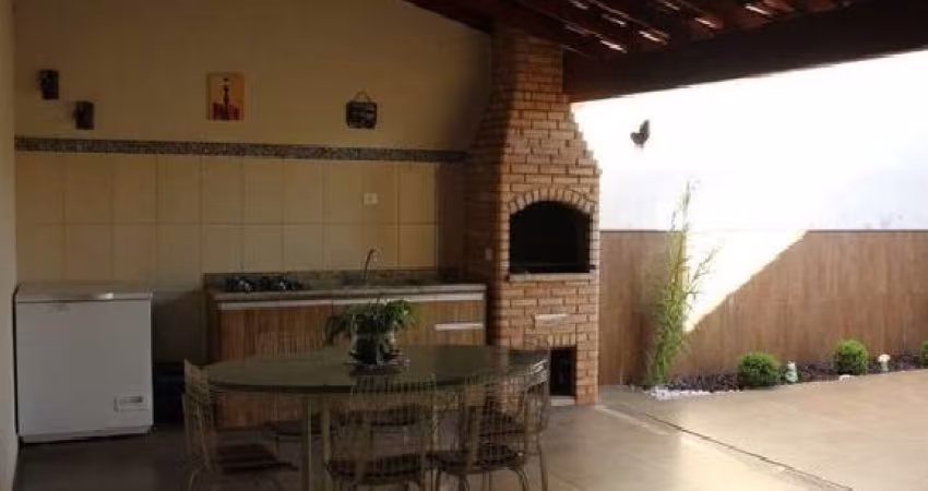 Casa com 3 Quartos e 2 banheiro à Venda, 138m²Jardim Sorocabano - Jandira, São Paulo