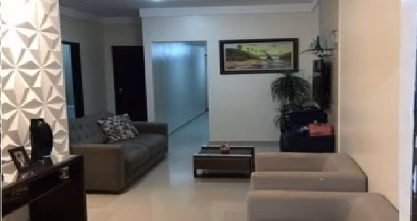Casa com 3 Quartos e 2 banheiro à Venda, 137m²Jardim Mauá - Mauá, São Paulo