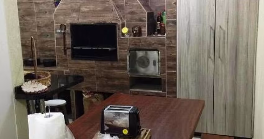 Linda casa com 3 quartos sendo 1 suite, 2 vagas - Itaquera - São Paulo