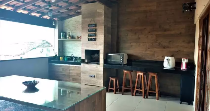 Casa com 3 Quartos e 2 banheiro à Venda, 136m²Centro São Roque São Paulo