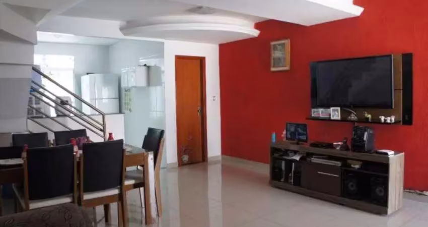 Casa com 3 Quartos e 2 banheiro à Venda, 133m²