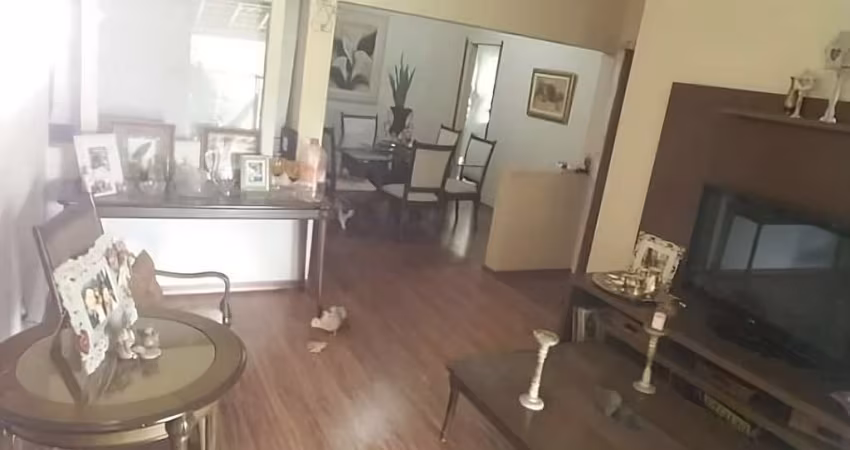 Casa - Padrão, para Venda em Itapevi/SP
