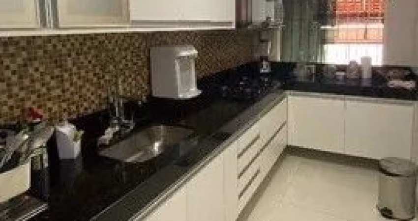 Casas com 3 Quartos e 2 banheiros à Venda em Vila Rosalia