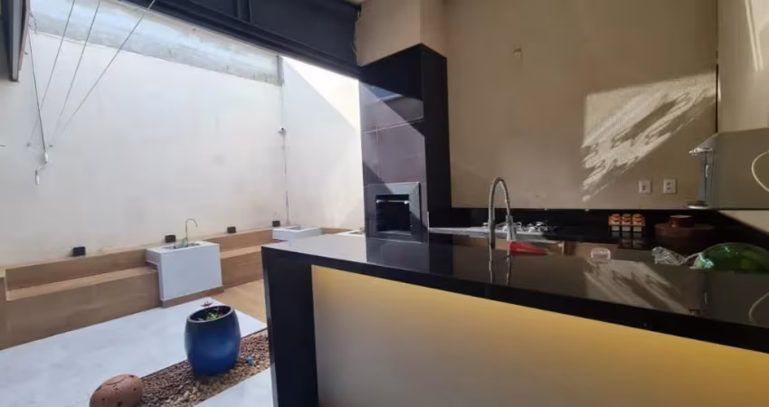 Casas com 3 Quartos e 2 banheiros à Venda em Residencial Furlan