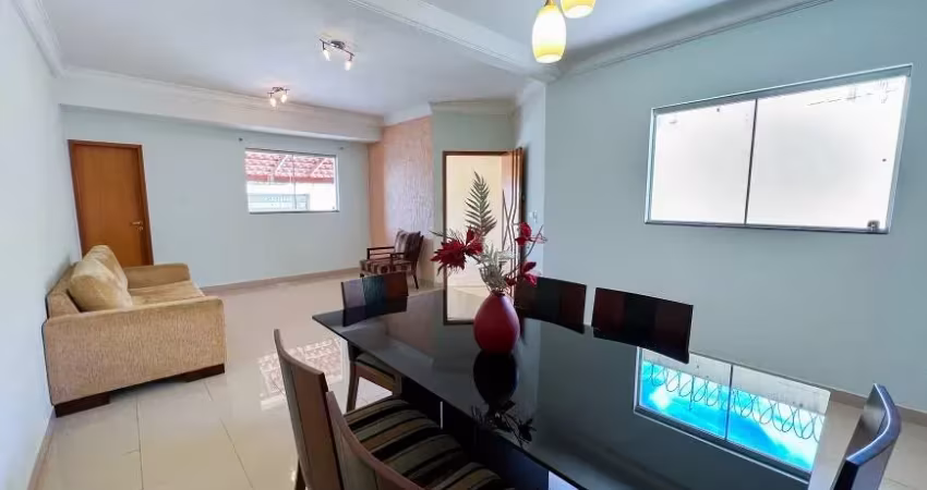 Casas com 3 Quartos e 3 banheiros à Venda em VILA NOSSA SENHORA DAS VITORIAS