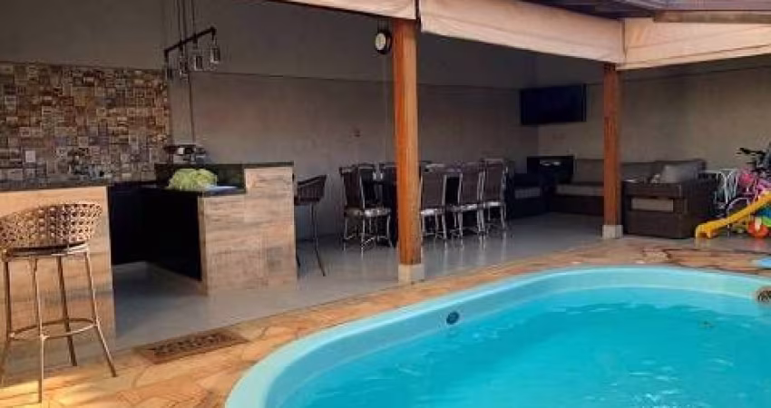 Casas com 3 Quartos e 3 banheiros à Venda em Jardim Paulicéia