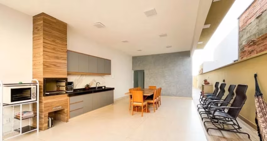 Casas de Condomínio com 4 Quartos e 3 banheiros à Venda em Bairro Marambaia