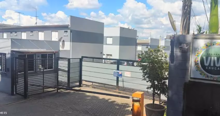 Casa para Venda em Cotia, Água Espraiada (Caucaia do Alto), 2 dormitórios, 1 banheiro, 1 vaga