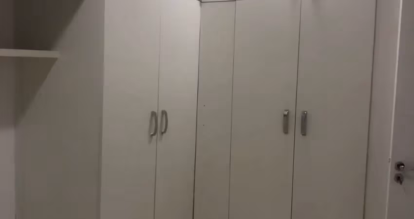 Maravilhoso apartamento com vista livre, sol da manhã, ótimo andar.