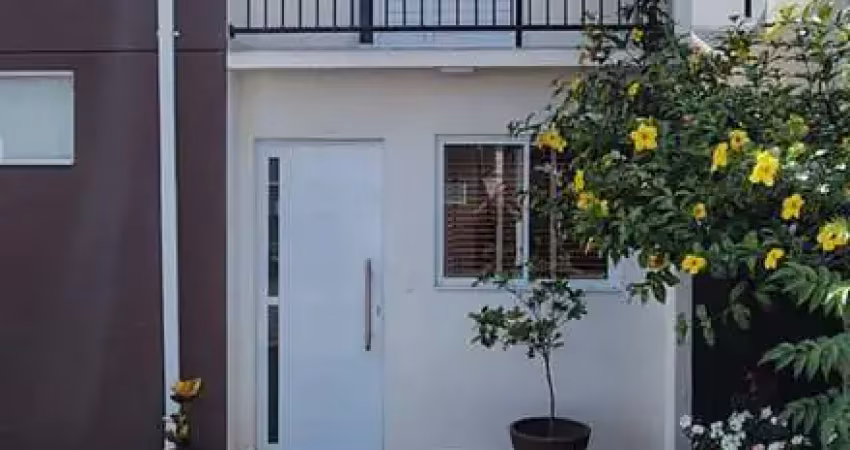 Casa de condomínio com quintal em suzano 2 quartos , 2 vagas , 61m²