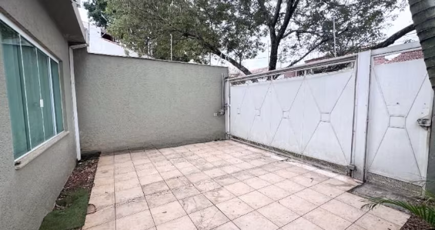 Casa para locação no Wanel Ville com 2 quartos sendo 1 suíte