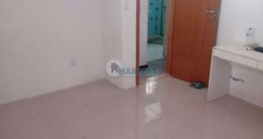 Casa ampla com 3/4 em Roma