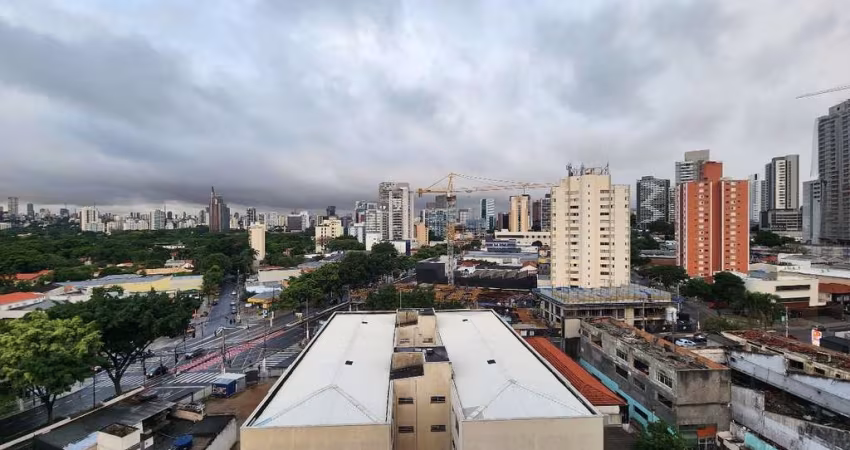 Oportunidade 1 quadra do metrô, andar alto, em ótimas condições