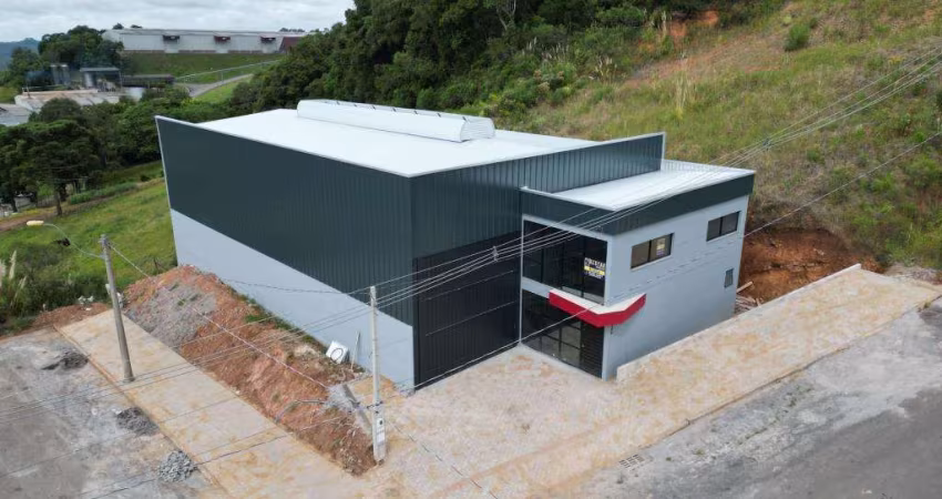 Pavilhão / Depósito Centro Flores da Cunha