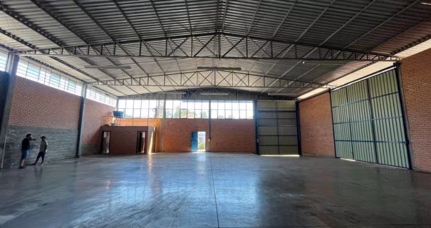 Pavilhão / Depósito Centro Flores da Cunha