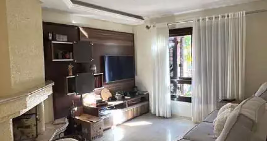 Casa com 3 quartos para alugar no Cruzeiro, Caxias do Sul 