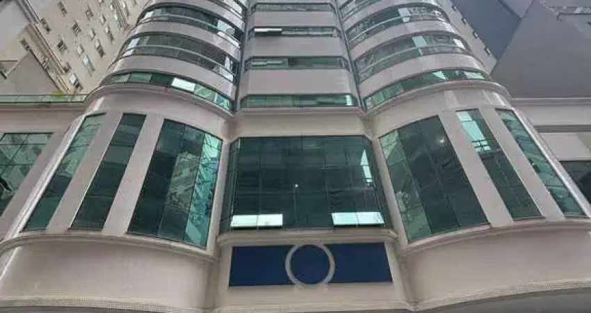 Apartamento com 3 quartos à venda em Meia Praia, Itapema 