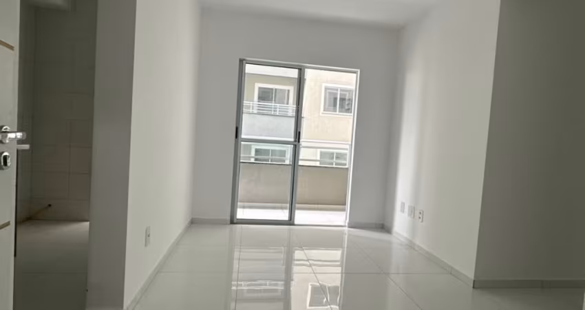 J - Alugo Apt no condomínio Prime Calhau 1