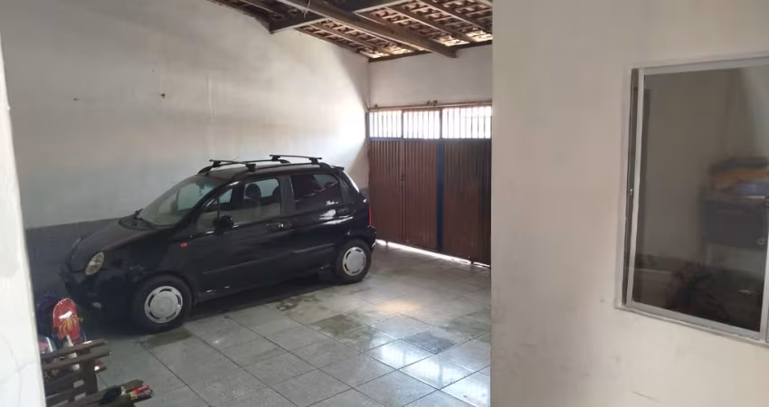 E - Vendo casa no Maiobão