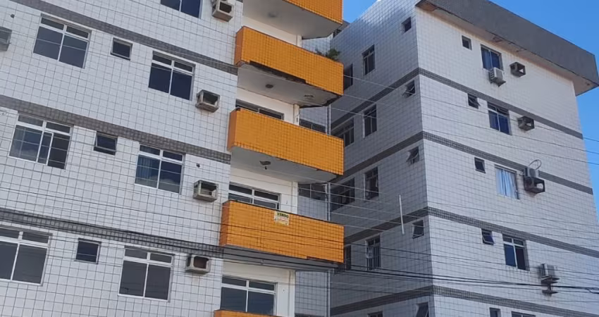 E - Vendo apartamento no Jardim Renascença