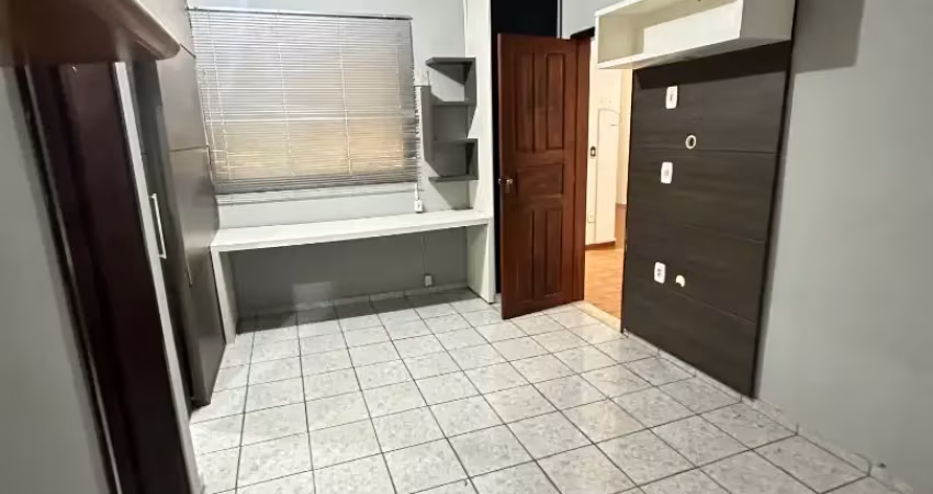 Casa com 3 quartos para alugar na Rua T, Cohatrac I, São Luís