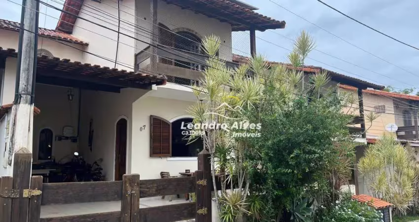 Casa com 3 dormitórios à venda, 168 m² por R$ 750.000,00 - Centro - Maricá/RJ