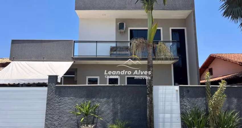 Casa com 3 dormitórios à venda, 252 m² por R$ 789.000,00 - Centro - Maricá/RJ
