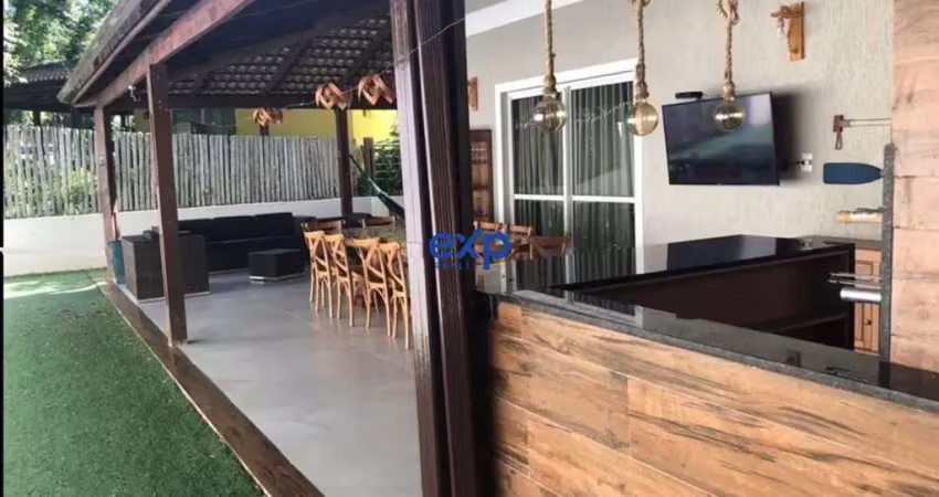 Casa à venda em mata de são joão-ba: 4 quartos, 1 suíte, 4 banheiros, 2 vagas de garagem, 120m². venha conferir!