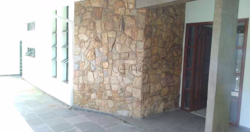 Sobrado à venda em Campinas, Jardim das Paineiras, com 4 quartos, com 350 m²