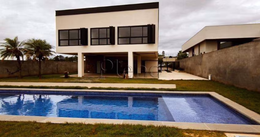 Casa à venda com 3 suítes no Loteamento Residencial Pedra Alta (Sousas), Campinas.