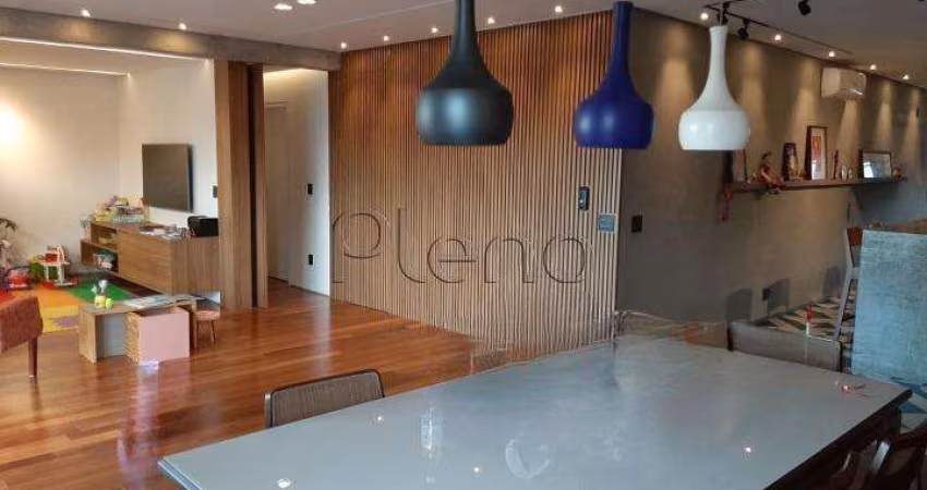 Apartamento à venda com 4 quartos no Cambuí, Campinas.