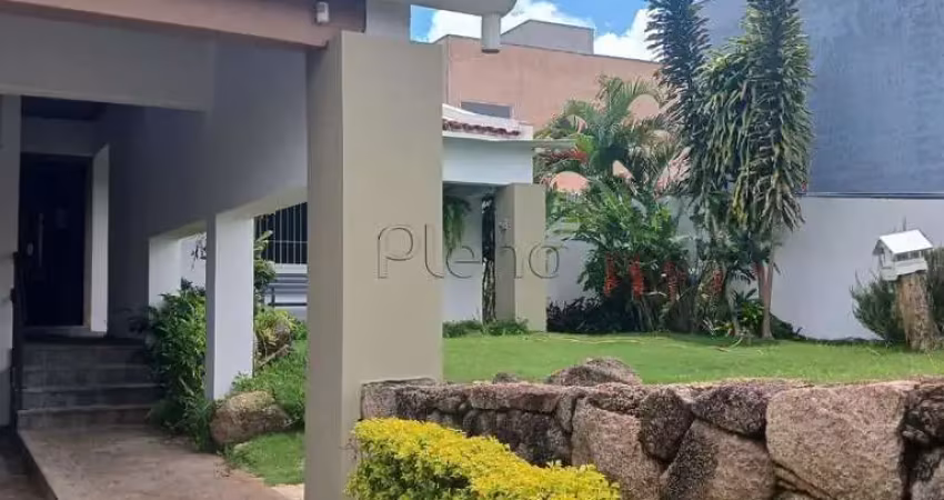 Casa à venda em Campinas, Parque Taquaral, com 3 suítes, com 332.7 m²