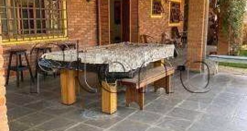 Chácara à venda em Vinhedo, Pinheirinho, com 3 quartos, com 1330 m²
