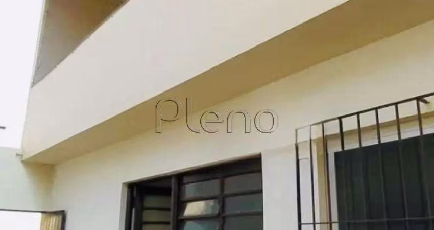 Sobrado à venda em Campinas, Jardim Magnólia, com 4 quartos, com 240 m²