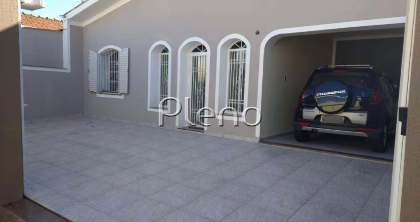 Casa à venda em Campinas, Vila Marieta, com 2 suítes, com 262 m²