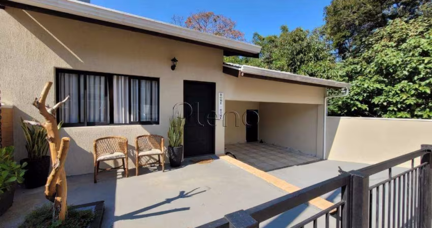 Casa à venda com 3 quartos no Bairro Nova Vinhedo, Vinhedo, próximo ao Colégio Attos.